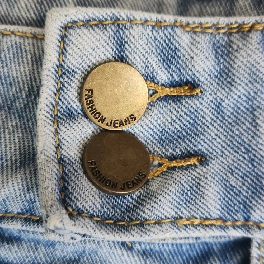 Light Wash Distressed Jean Shorts - Picture 2 of 4